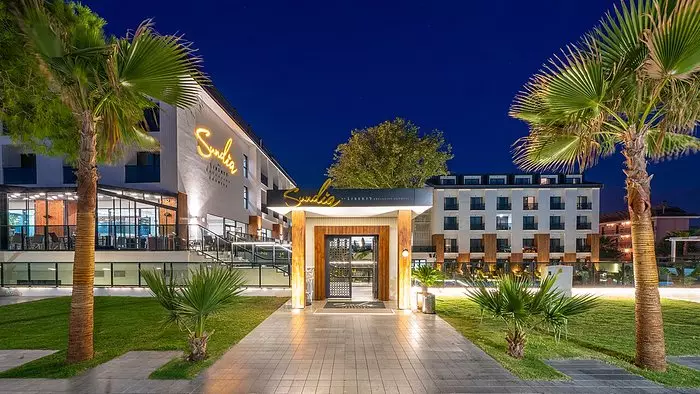 HOTEL SUNDIA EXCLUSIVE BY LIBERTY HOTEL SUNDIA EXCLUSIVE BY LIBERTY